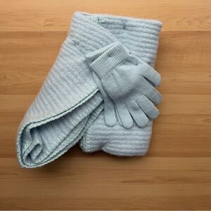Women's Light blue/ Scarf wrap & gloves/ gift set/